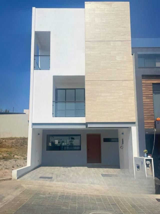 CASA EN VENTA COLINA II LAGO ESMERALDA