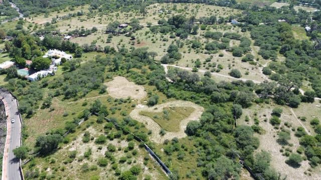 Terreno en venta en el desarrollo nuevo mas importante en Tequisquiapan, a un lado del centro.