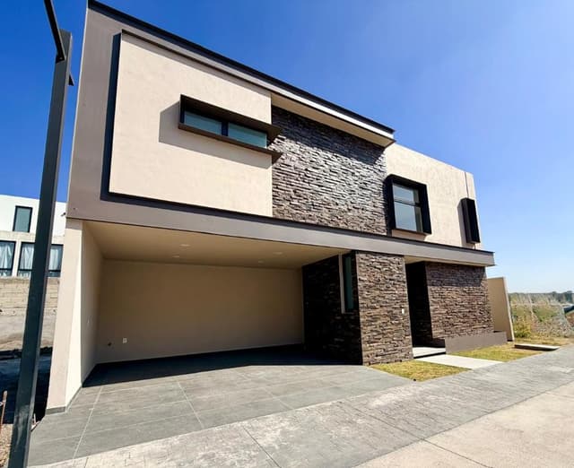 CASA EN VENTA, RESIDENCIAL MARITAGE, METEPEC, SÁLIDA A AV. TECNOLOGICO, A UNOS MINUTOS DE GARIS METEPEC