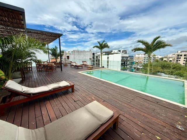EDIFICIO EN VENTA EN LA QUINTA AVENIDA, PLAYA DEL CARMEN