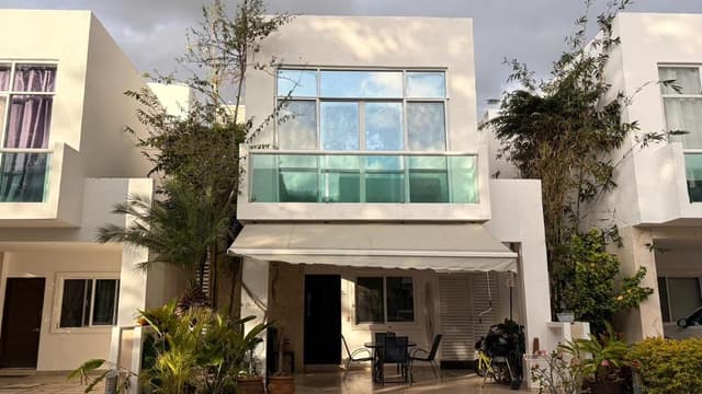 Casa en venta en Playa del Carmen, Fraccionamiento Vela Mar