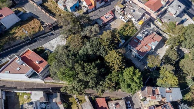 Terreno Habitacional /Comercial en Venta Cuajimalpa- Manzanastitla