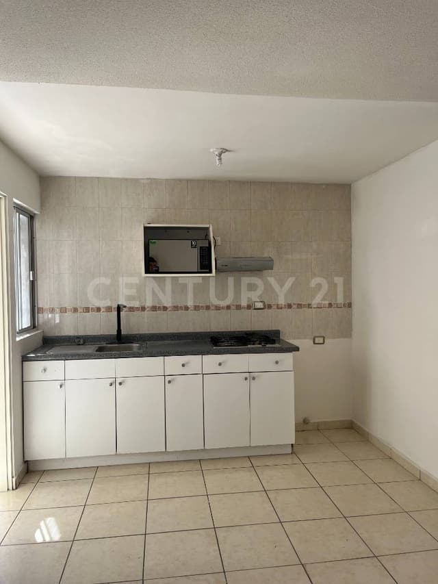 CASA EN RENTA EN QUINTA MANANTIALES EN RAMOS ARIZPE