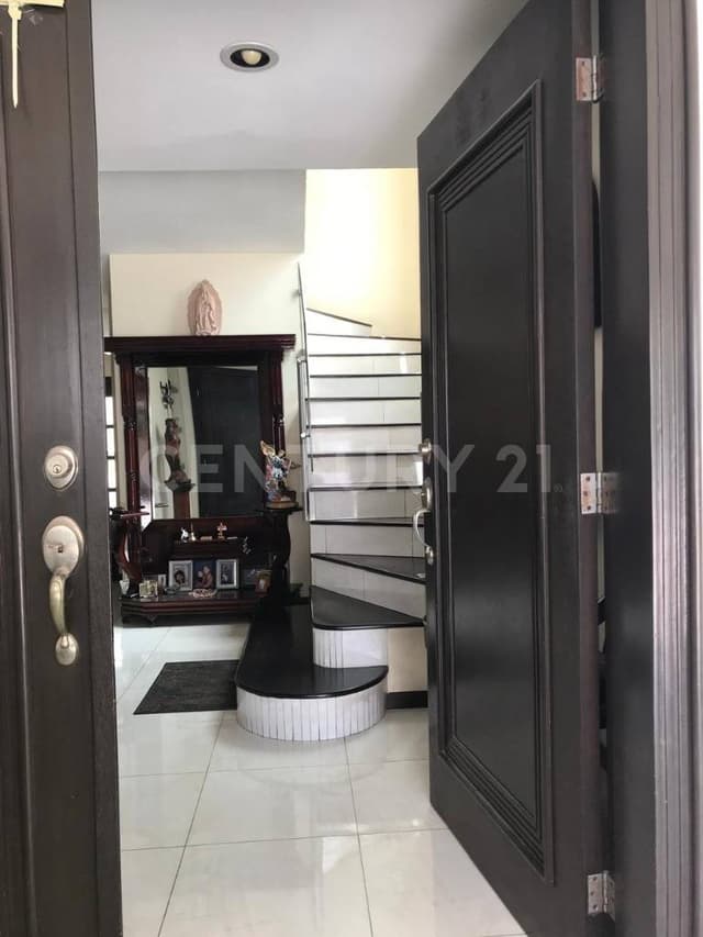 Casa en venta en fracccionamiento privado montecarlo Culiacan,Sinaloa
