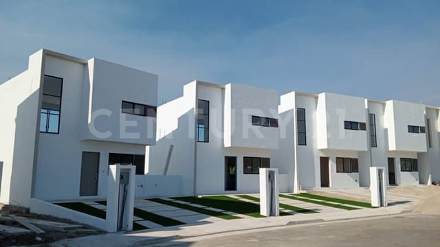 CASA EN PRE-VENTA CON VISTA AL OCEANO, EN CARRETERA A ROSARITO (TIJUANA B.C.)
