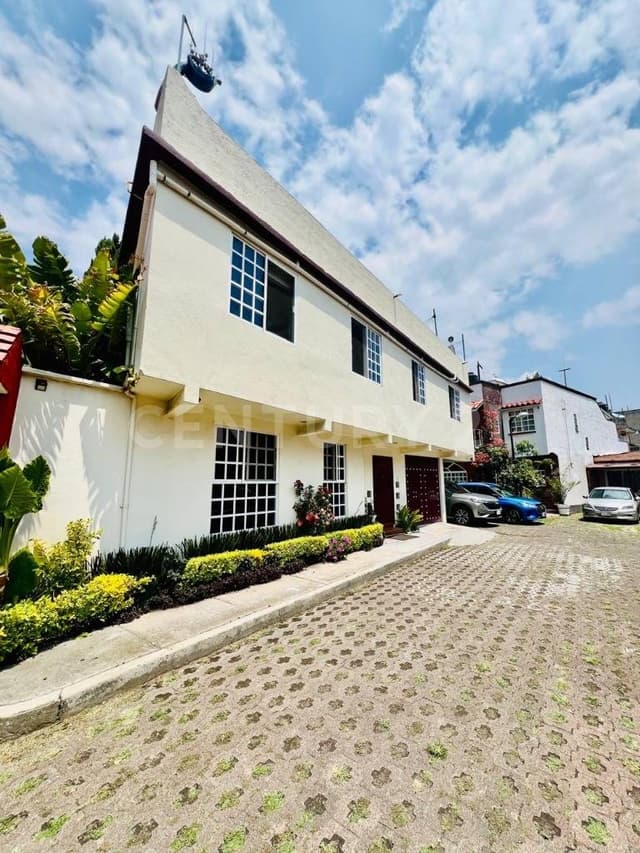 Casa en condominio con 4 recámaras, roof garden y espacios amplios en Tlalpan