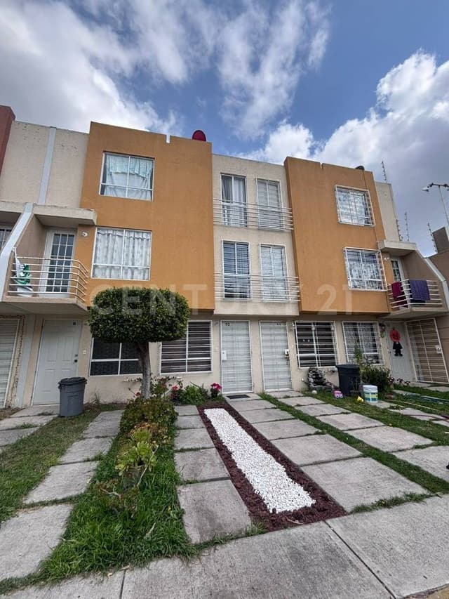 VENTA CASA EN FRACCIONAMIENTO HEROES SAN PABLO