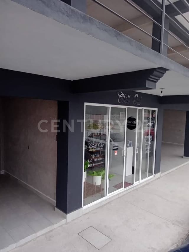 Renta de Locales nuevos en Plaza comercial, en una zona de crecimiento alto