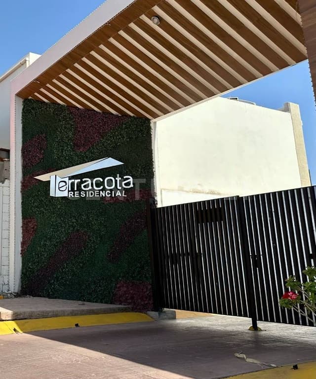 CASA EN RENTA EN RESIDENCIAL TERRACOTA