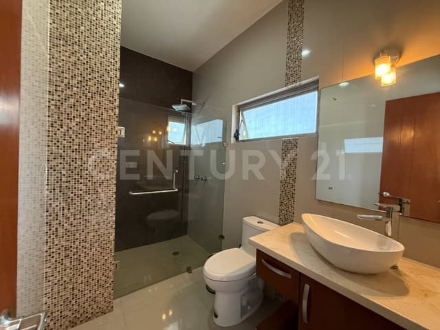 Casa en Venta en Fraccionamiento La Rioja, Tlajomulco, Jalisco