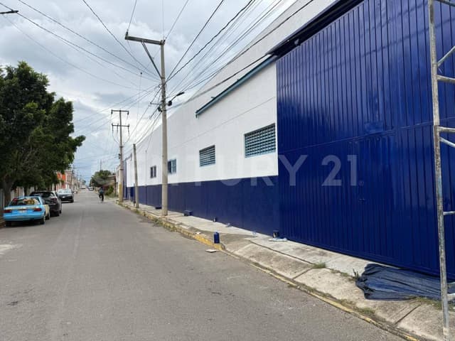 Bodega en renta 2,300 m2 zona muy cerca de Blvd Forjadores, San Pedro Cholula