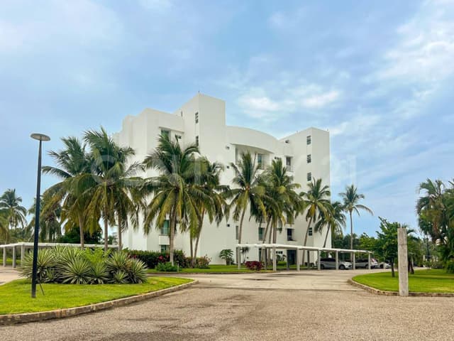 DEPARTAMENTO EN VENTA EN MAYAN LAKES, ACAPULCO, GRO.