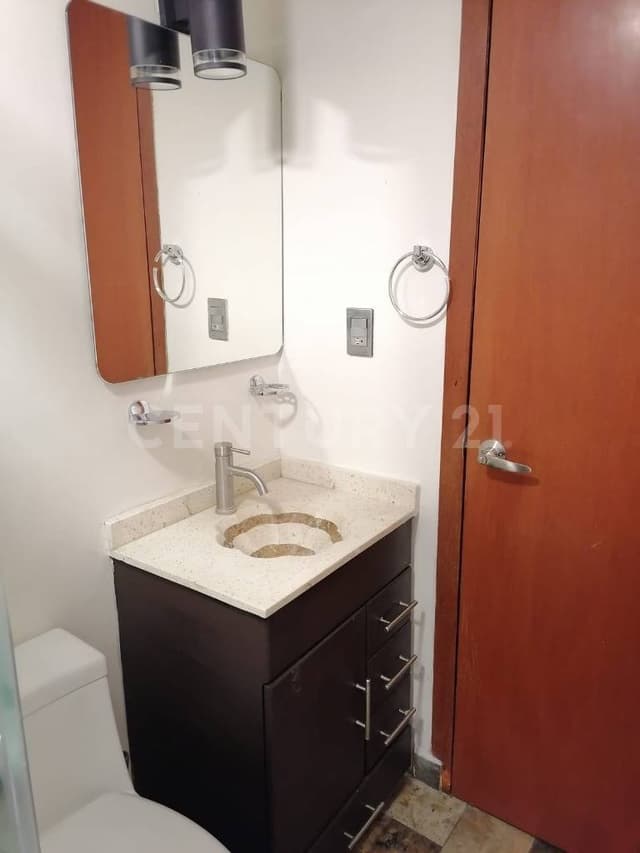 VENTA DEPTO AL SUR DE LA CIUDAD SOBRE CAFETALES