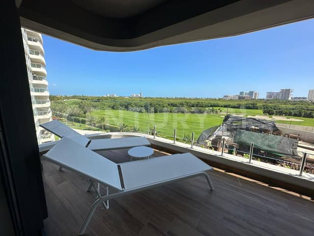 VENTA DE PENTHOUSE EN PUERTO CANCÚN - OFC09921