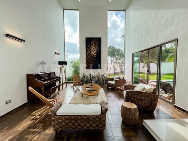 HERMOSA RESIDENCIA EN VENTA COLONIA DOCTORES CANCUN. OFC4924