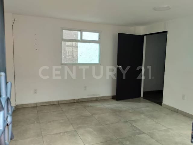 Local Comercial en Renta, en Pirules Tlalnepantla de Baz