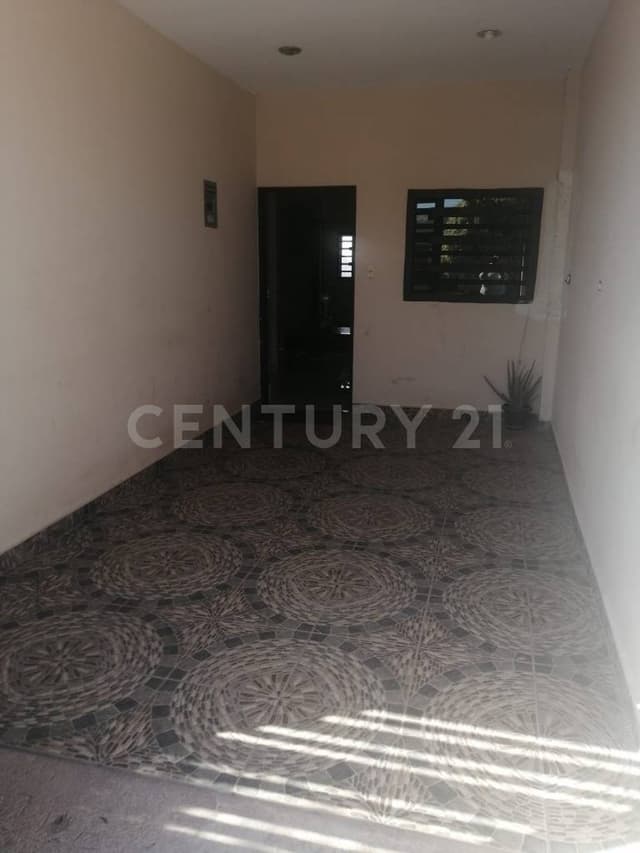 CASA EN RENTA en Alamos Country, Los Mochis, Sinaloa.