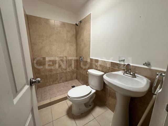 CASA EN RENTA EN VERONA RESIDENCIAL, TIJUANA, BAJA CALIFORNIA.