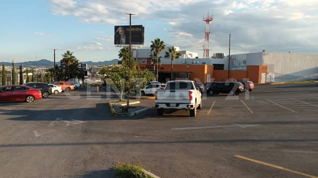LOCAL COMERCIAL EN RENTA, PERIFERICO DE LA JUVENTUD, CHIHUAHUA