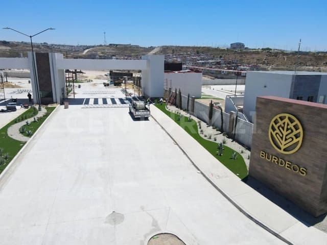 RCV-1356 CASA EN VENTA en Tijuana, B.C., en la zona de Santa Fe