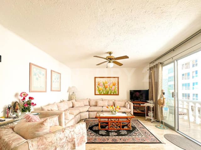 DEPARTAMENTO EN VENTA COND. ALBATROS ACAPULCO GRO.