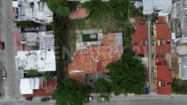 TERRENO CON CONSTRUCCION EN VENTA