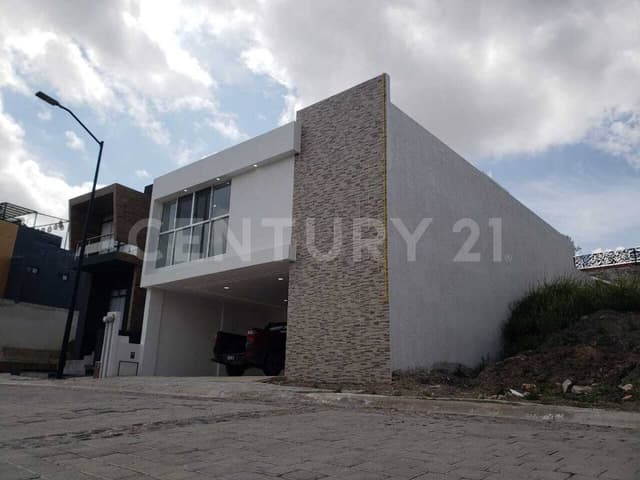 Renta de casa en Haras del Bosque, ZONA Amozoc y Flor del Bosque