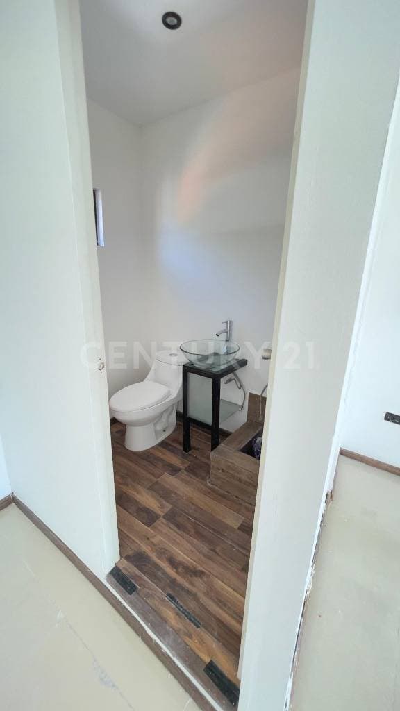 LOCAL EN RENTRA EN COL. TORREMOLINOS EN MONTERREY, N.L.