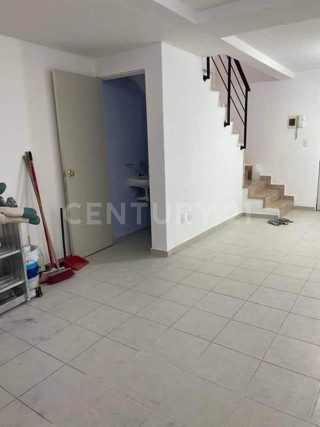 Venta Casa Duplex en Real del Cid, Ojo de Agua, Tecámac
