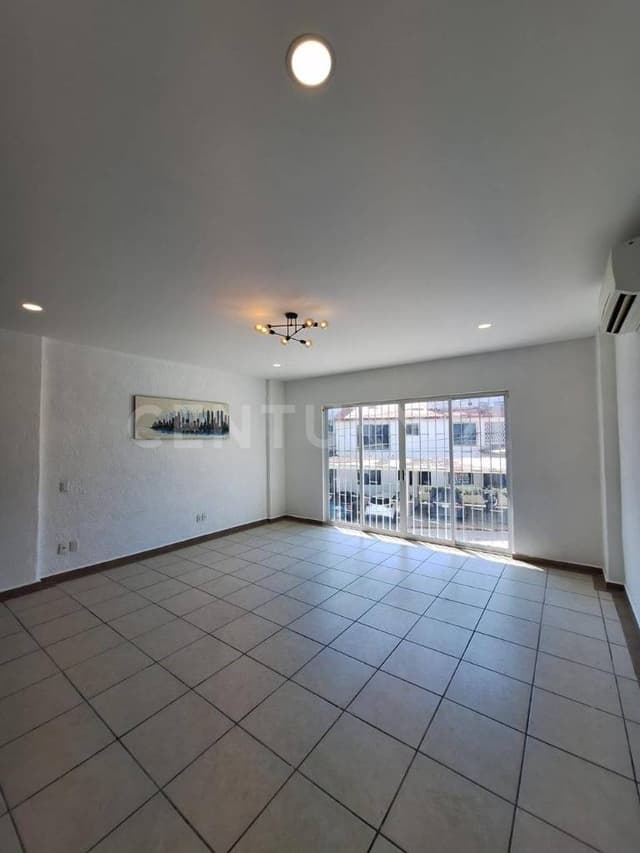 SE VENDE DEPARTAMENTO EN CONDOMINIO HABITACIONAL AL MARE EN ACAPULCO GRO.