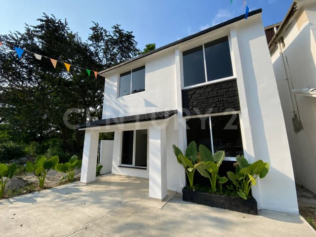 CASA EN VENTA EN FRACC. PALMA REAL, COMALCALCO, TABASCO