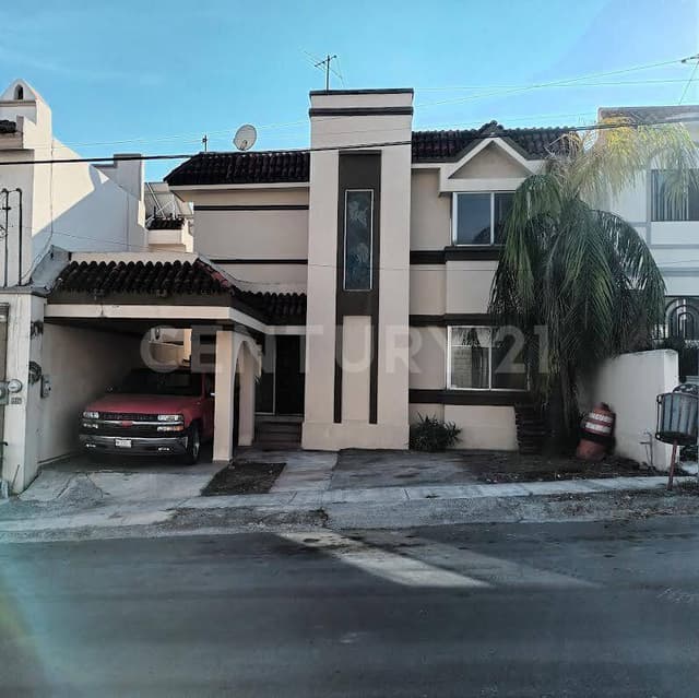 CASA EN VENTA EN COL. JARDINES DE SAN JERONIMO MONTERREY, N.L.