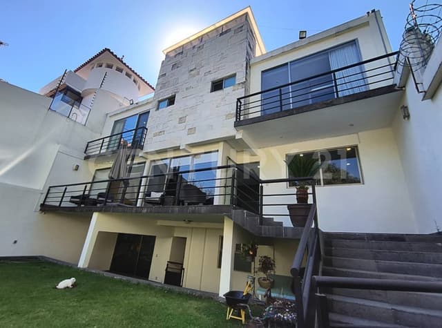 La Herradura – Casa de Lujo en Zona Residencial Privilegiada