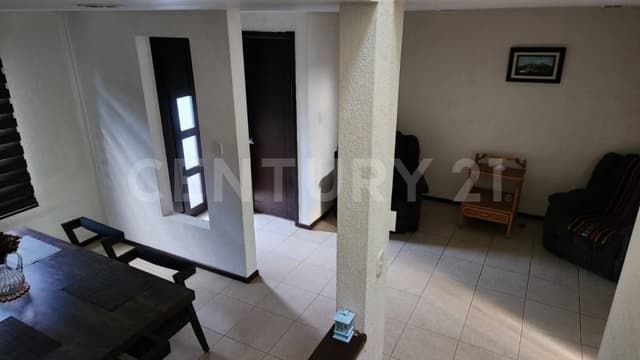VENTA DE CASA CERCA DE PLAZA SAN DIEGO-