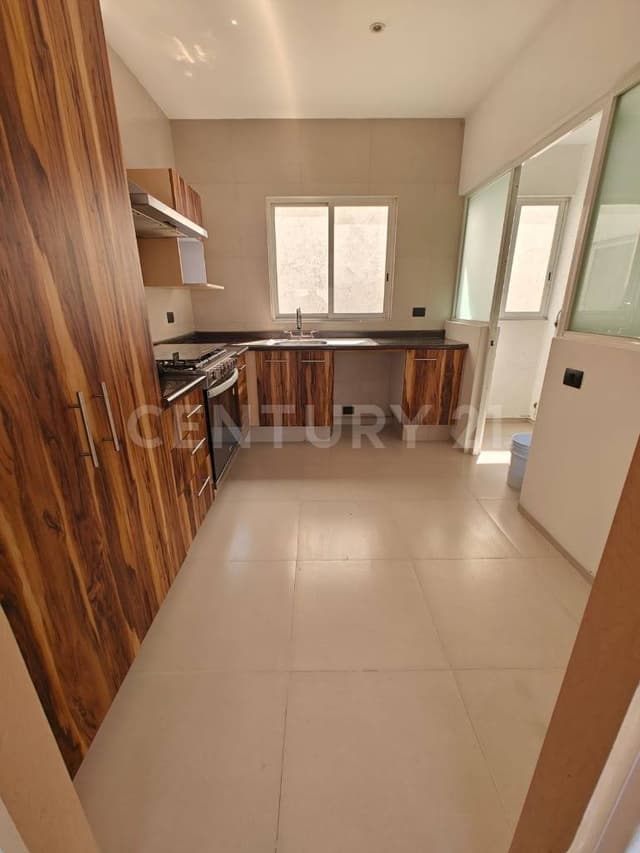 En edificio catalogado a una cuadra de Plaza Luis Cabrera