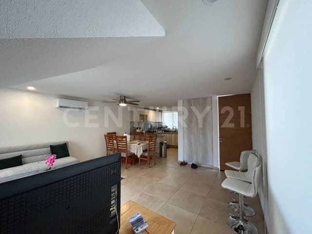 Casa AMLUEBLADA en RENTA ZAKIA