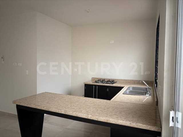 CASA EN RENTA, 1er Retorno Cerro de San Antonio #2406-A, Mallorca Residencial