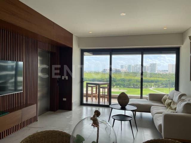 Departamento de lujo en Puerto Cancún/ VENTA OFC10121