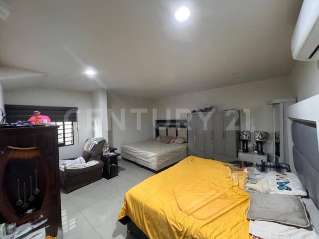 CASA EN VENTA EN COL REVOLUCIÓN