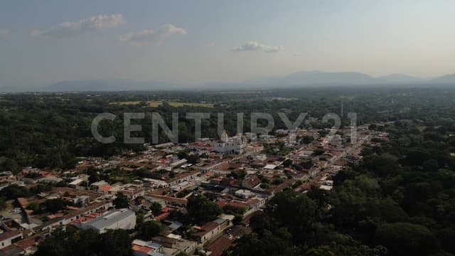 Terreno en el centro de Comala