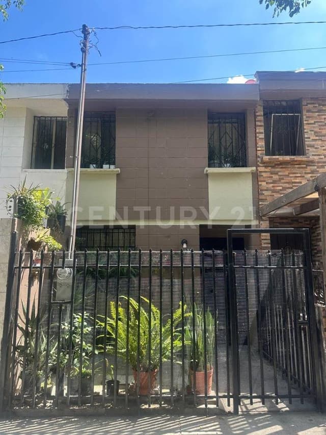 CASA EN VENTA EN LOMAS DEL PORVENIR, TIJUANA BC