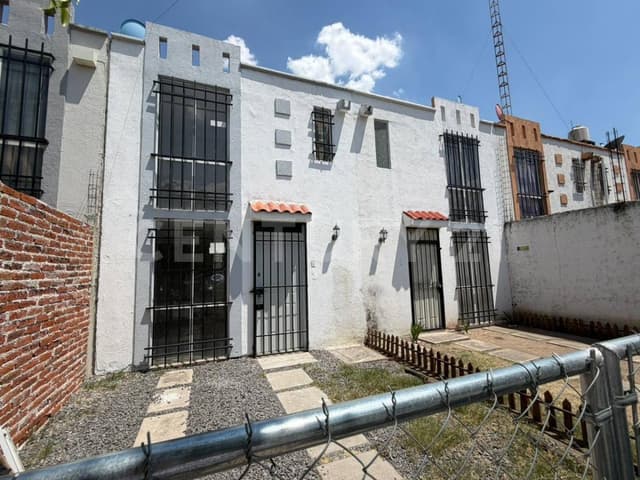 Casa remodelada, en venta El Faro, en León, Gto.