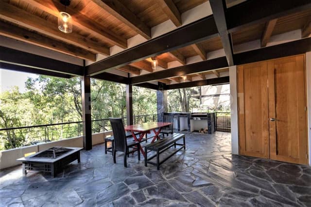 CASA EN CONDOMINIO CON ALBERCA, VALLE DE BRAVO