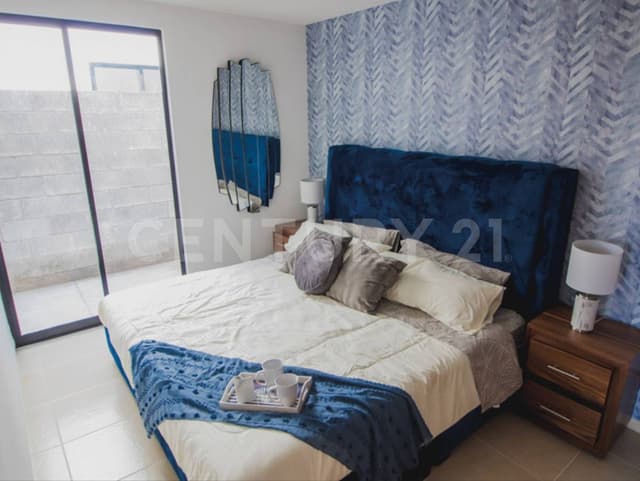 Venta de Casa con Elegancia, Espacios Versátiles y Confort en Cada Rincón