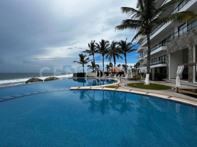 Departamento en Venta en Mazatlan, Sinaloa. Torre Pearl Tower a PIE de PLAYA