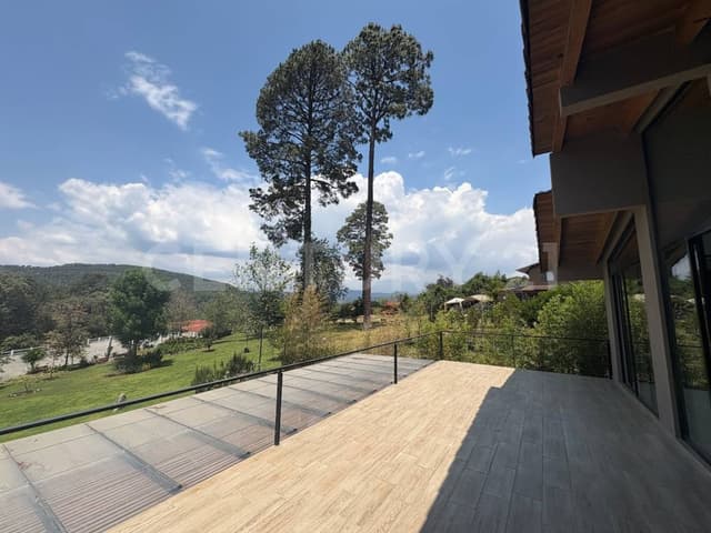 RENTA DE CASA MODERNA EN RANCHO, VALLE DE BRAVO