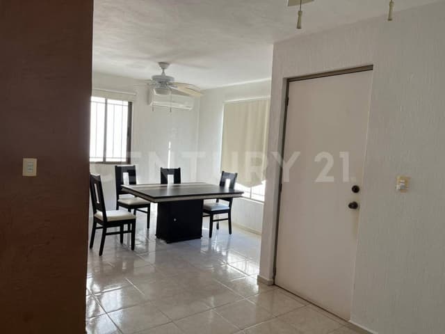 Casa en venta al norte de la ciudad de Mérida, en Fraccionamiento Las Américas