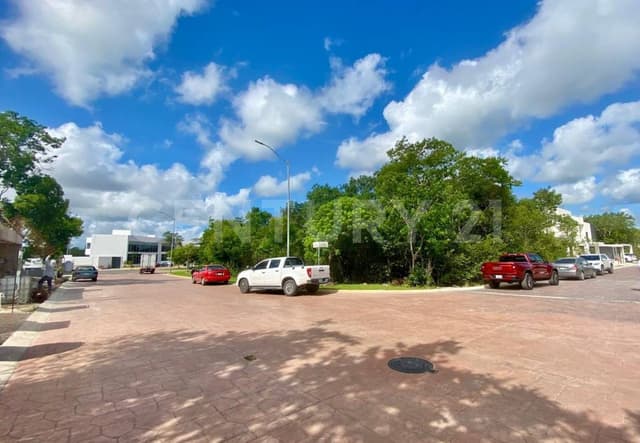 Terreno en Venta en Via Cumbres