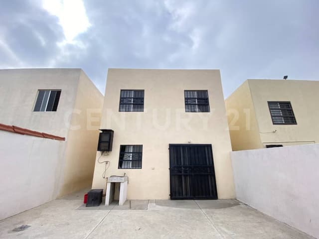 Venta de casa en Verona Residencial en calle Modena