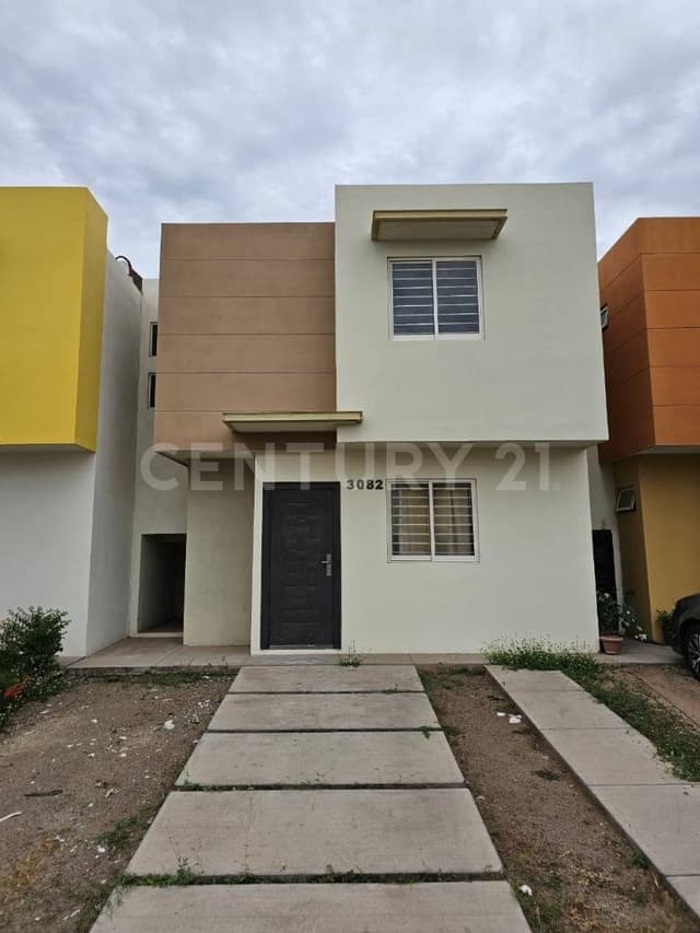 CASA EN VENTA EN VILLA DE REYES TULIPANES CULIACAN SINALOA